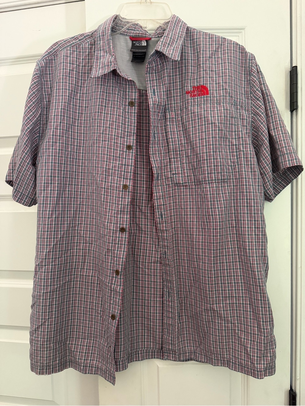 The North Face Men's Short-Sleeve Plaid Button-Down Shirt - Red/Gray